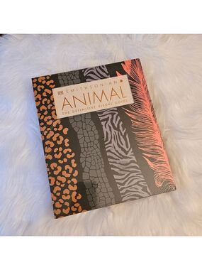 DK Smithsonian Animal The Definitive Visual Guide, Brand New Sealed, with Case